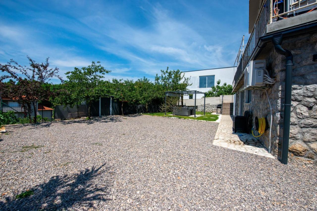 Apartman Noa Kastav Esterno foto