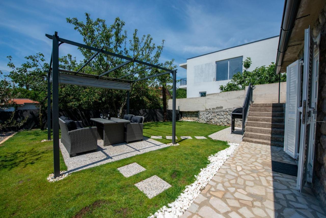 Apartman Noa Kastav Esterno foto